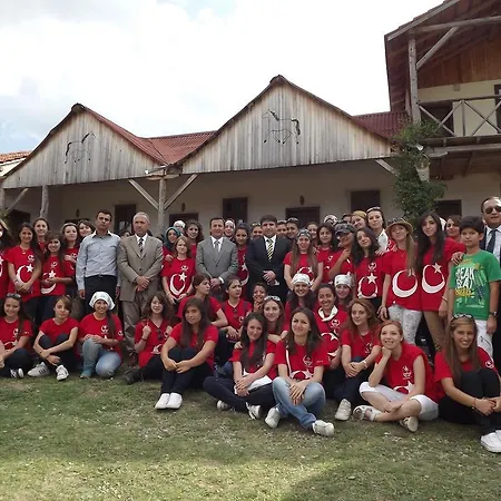 Daday Baris Atli Turizm Dogal Yasam Ciftligi 民宿 Comlekciler